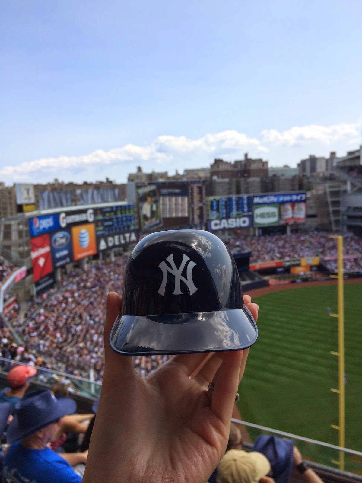 Turkey Hill Ice Cream In A Helmet Cup / ヘルメットカップ入りターキーヒル アイスクリーム I'm