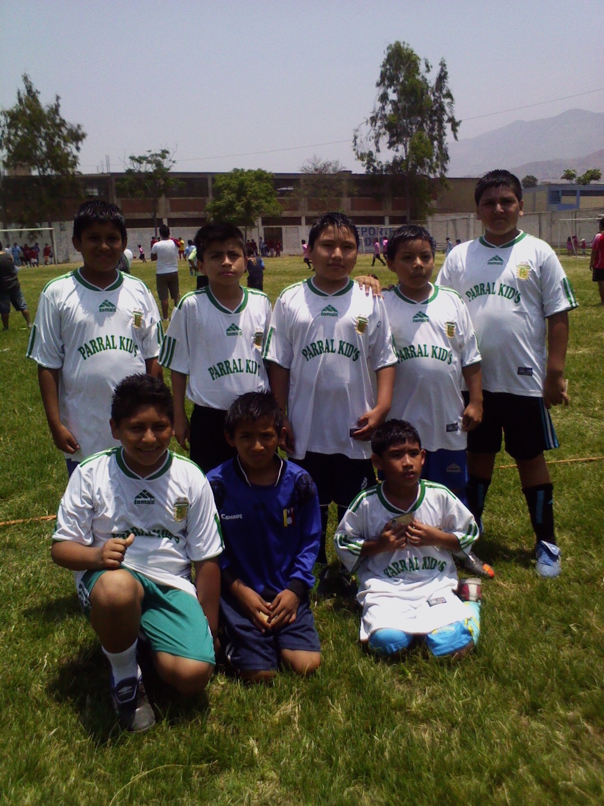 Escuela de Futbol Base "Parral Kids"