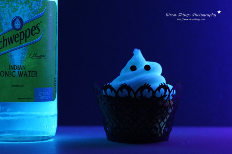 leuchtende Geister Cupcakes für Halloween