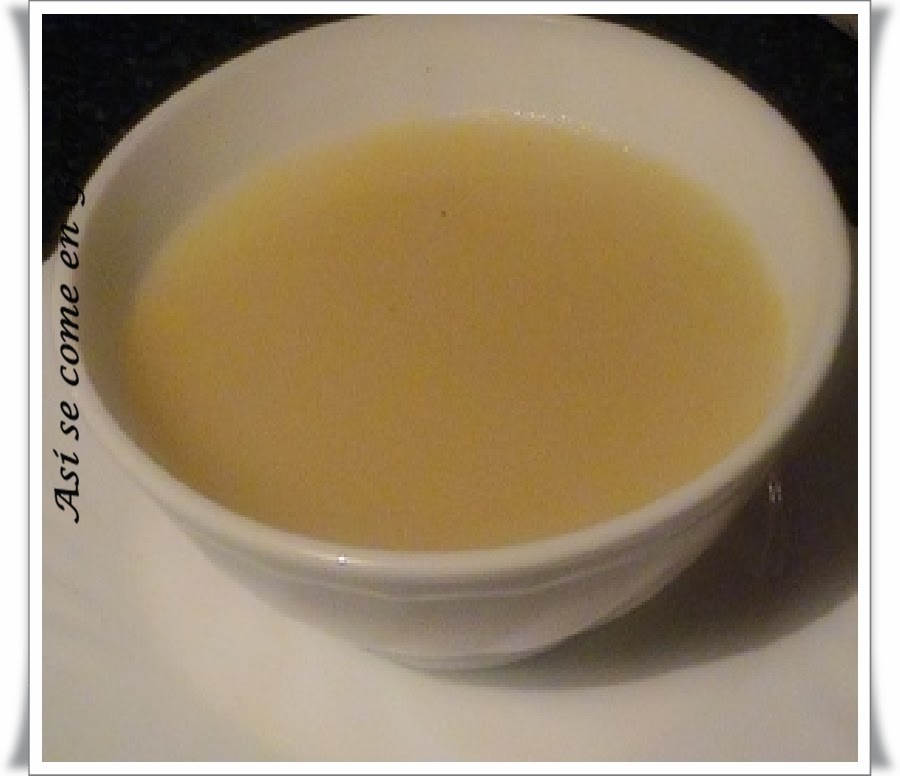 Consomé De Pollo