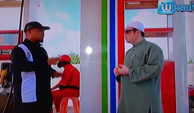SPBU ini tutup saat waktu shalat wajib bagi ummat islam SPBU ini tutup saat waktu shalat wajib bagi ummat islam.