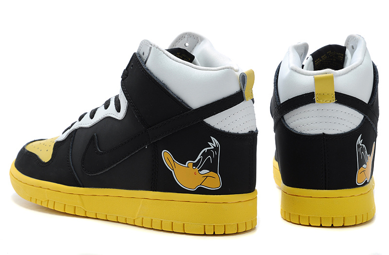 Nike Dunk Daffy Duck Hightops Brass Monki Sneakers Black