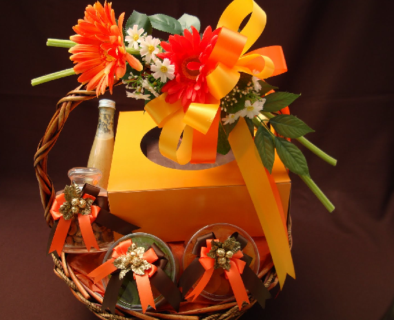 Happy New Year 2012: New Year Gift Basket For 2011