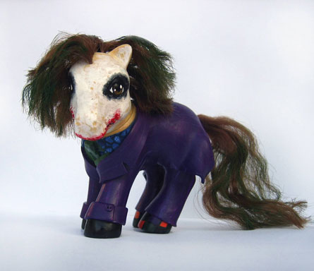 [Image: my-little-pony-why-so-serious-21418-1237846672-3.jpg]