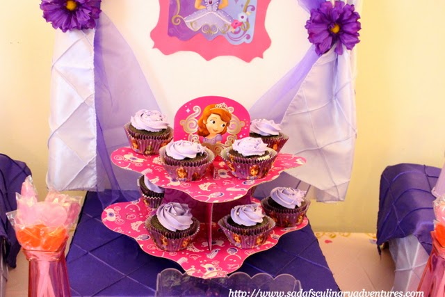Sofia the First Chocolate Cupcakes with Vanilla ButtercReam Frosting Sofia the First Chocolate Cupcakes with Vanilla ButtercReam Frosting