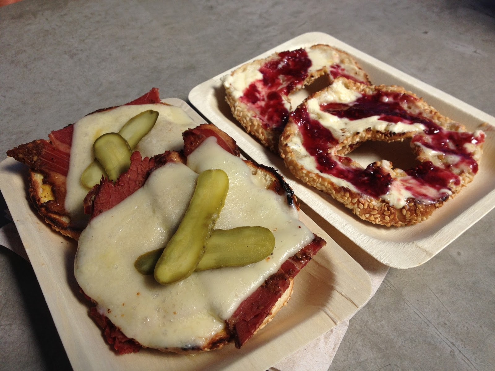 Review Best Ugly Bagels Nom Nom Panda