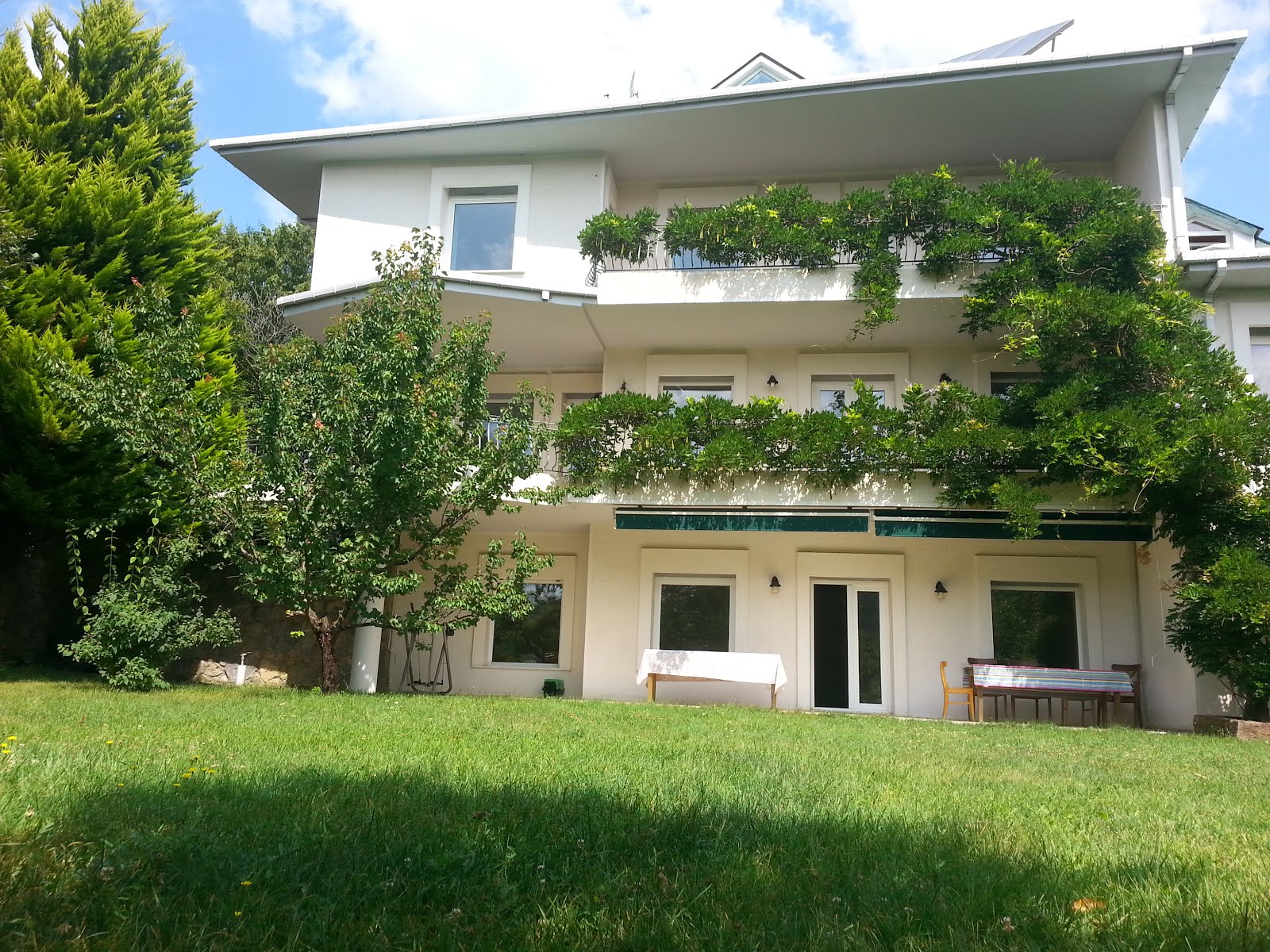 2 Villa In A Huge Garden In Beykoz Istanbul For Sale