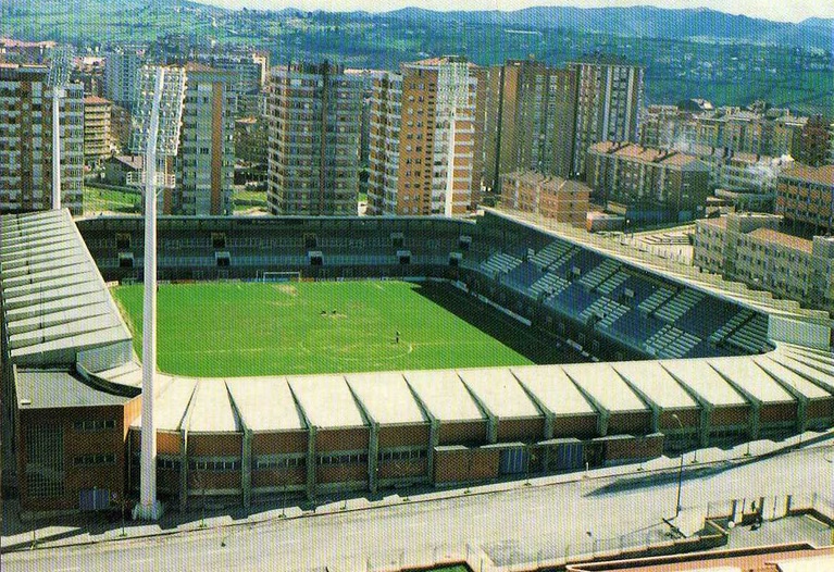 Estadios de Fútbol en España Oviedo Estadio Carlos Tartiere (1932
