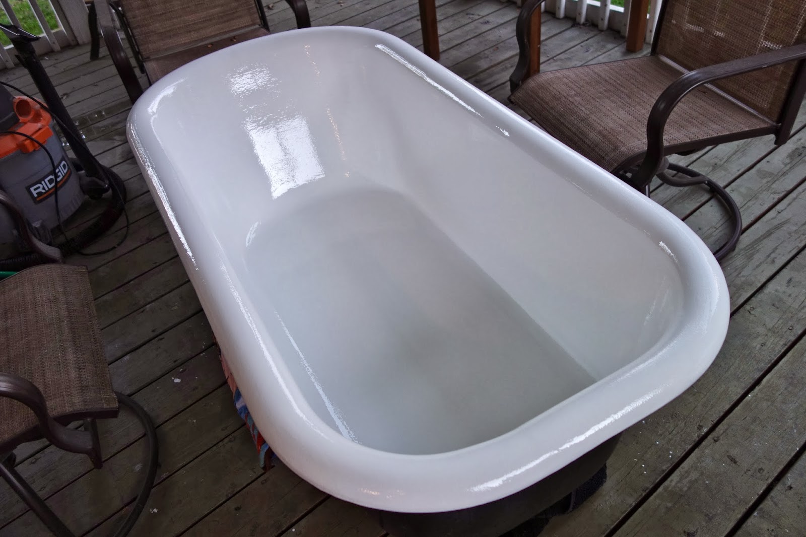 rustyfarmhouse DIY Refinishing the Clawfoot Tub, Part 2
