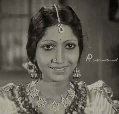 பழைய தமிழ் சினிமா நடிக நடிகையர் புகைப்படங்கள். R.+Padma+in+Sabapathy+(1941)n
