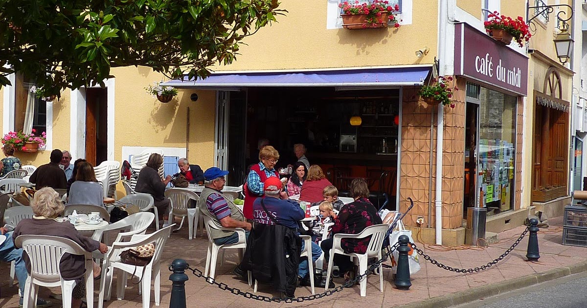 Living the life in SaintAignan Market day in Bellême