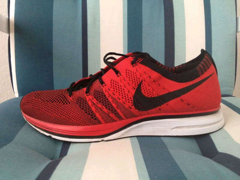 review nike flyknit