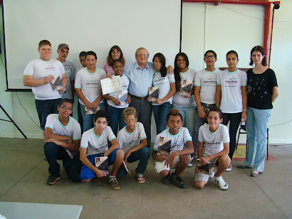 VISITA À ESCOLA EM VALINHOS-SP