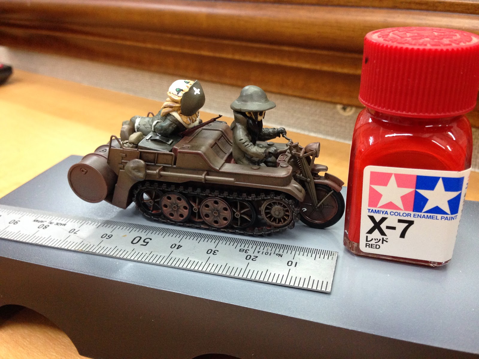 がんばらないけどあきらめない R Sroom タミヤ 1 48 ケッテンクラート改造 少女終末旅行仕様完成