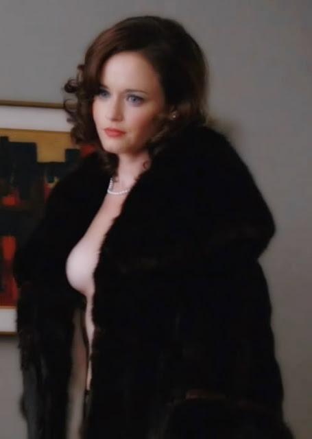 10 Rare Nudes #6 (Olivia Munn, Elizabeth 1st viscount montgomery of alamein, Fergie...) 219