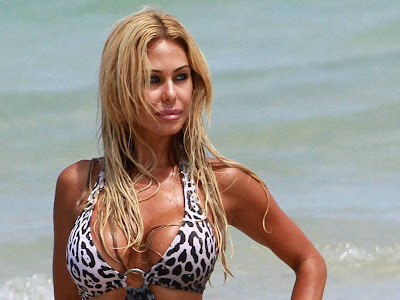 Shauna Sand in sexy leopard monokini