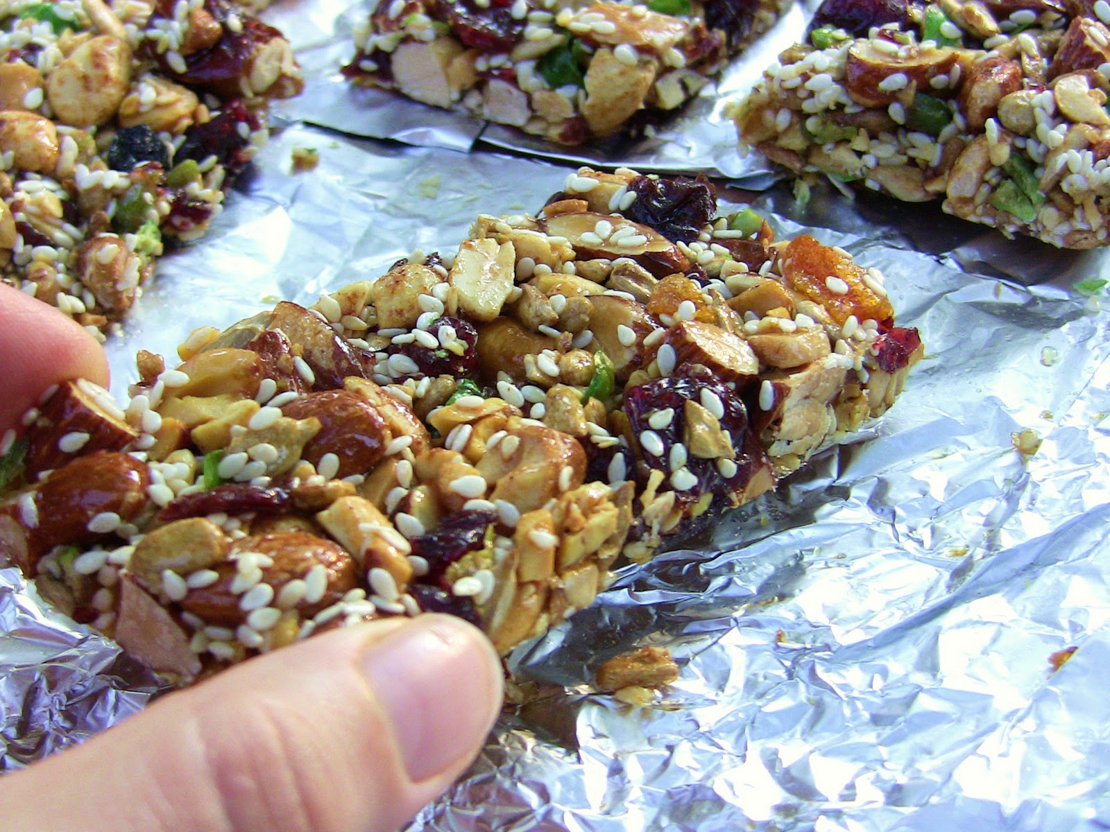 Homemade KIND Bars {GlutenFree, Vegan} power hungry