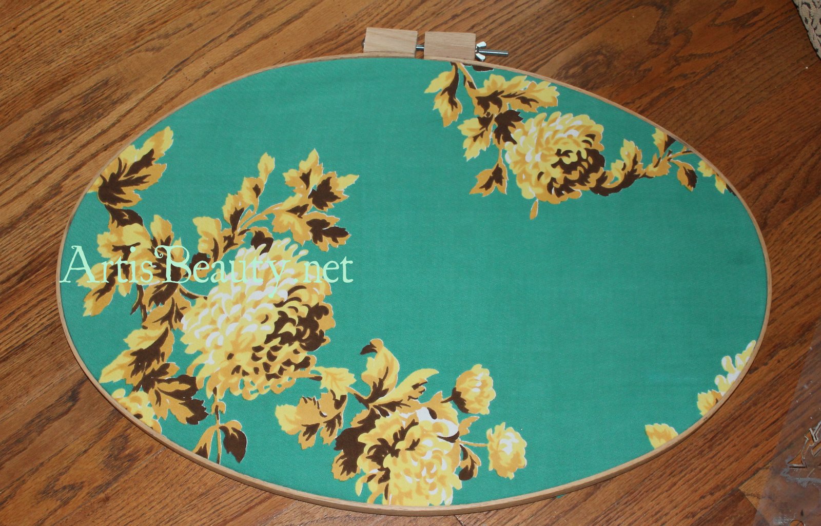 ART IS BEAUTY Quick and Easy Fabric wall art