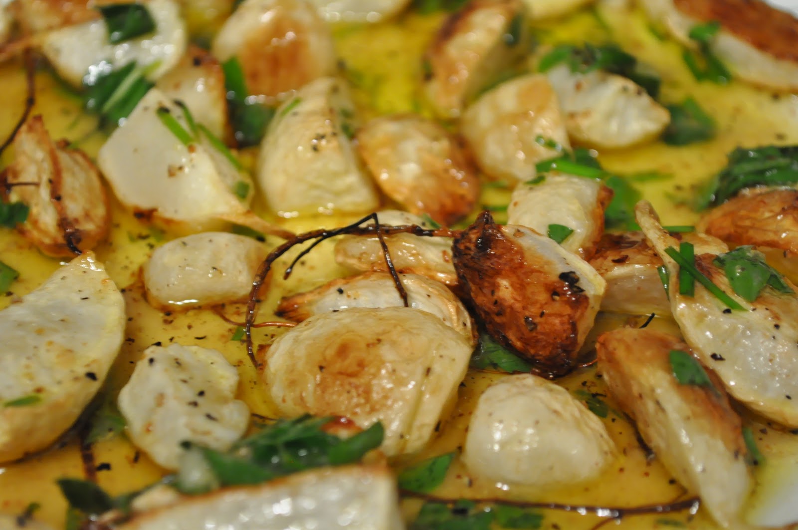 Natural and Organic Lifestyle Roasted Baby Turnips with Parsley