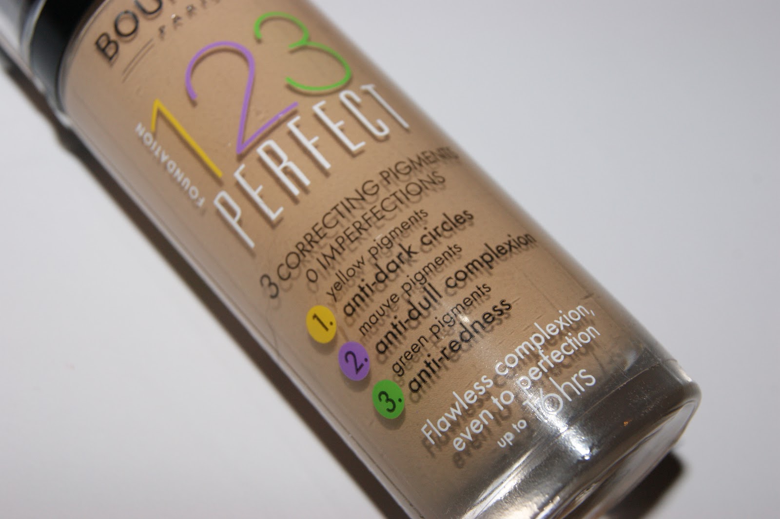 Bourjois 123 Perfect Foundation - Review | The Sunday Girl