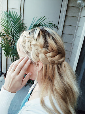 half_up_dutch_braid