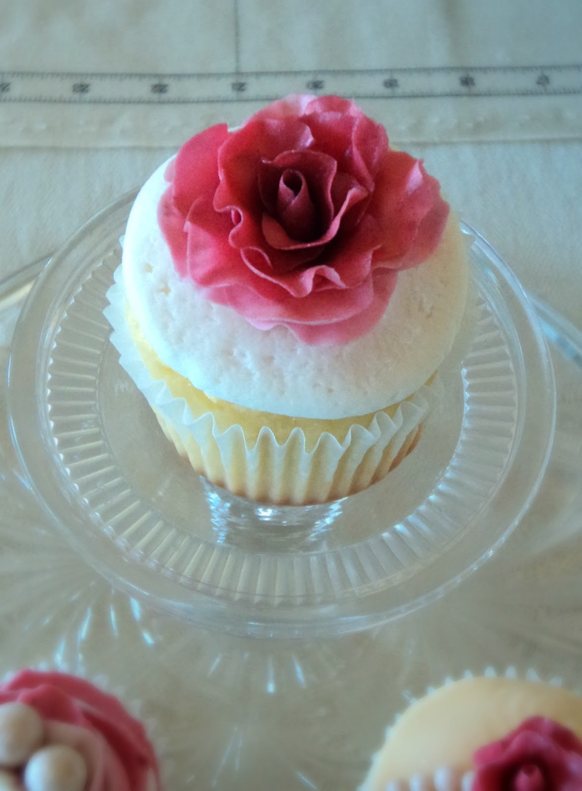 Baby shower cupcake rose