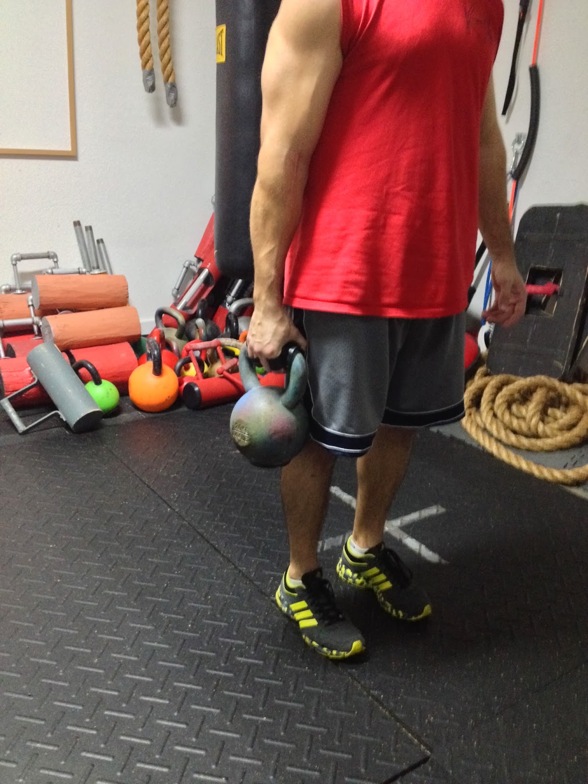 Strength On Demand The Kettlebell Suitcase Deadlift With Neurogrips