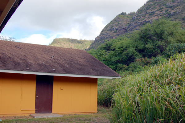 My Mind Bloggles Lost Tour Behind The Barracks