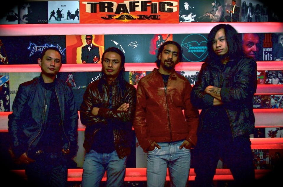 INDIAN BANDS HUB Traffic Jam