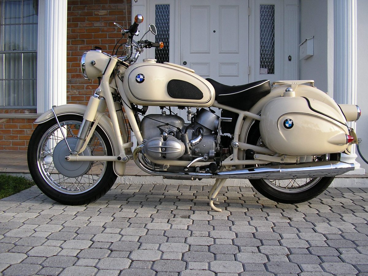painting my bmw k75 retro customization