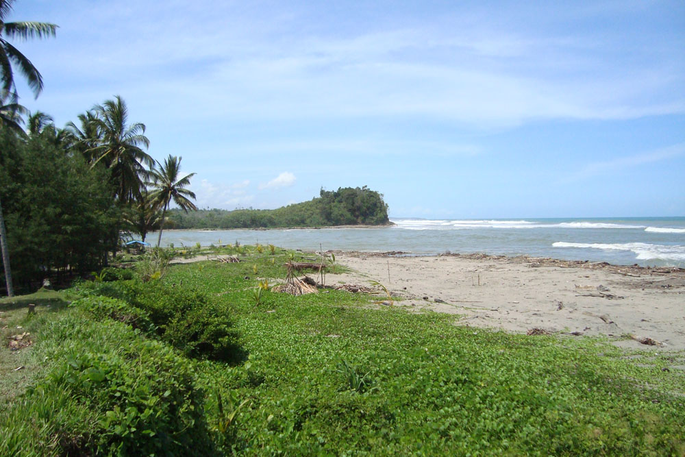 Objek Wisata Alam di Provinsi Bengkulu Pantai Ketahun