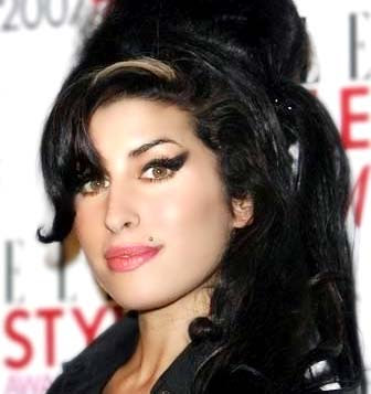 Amy Winehouse Dies