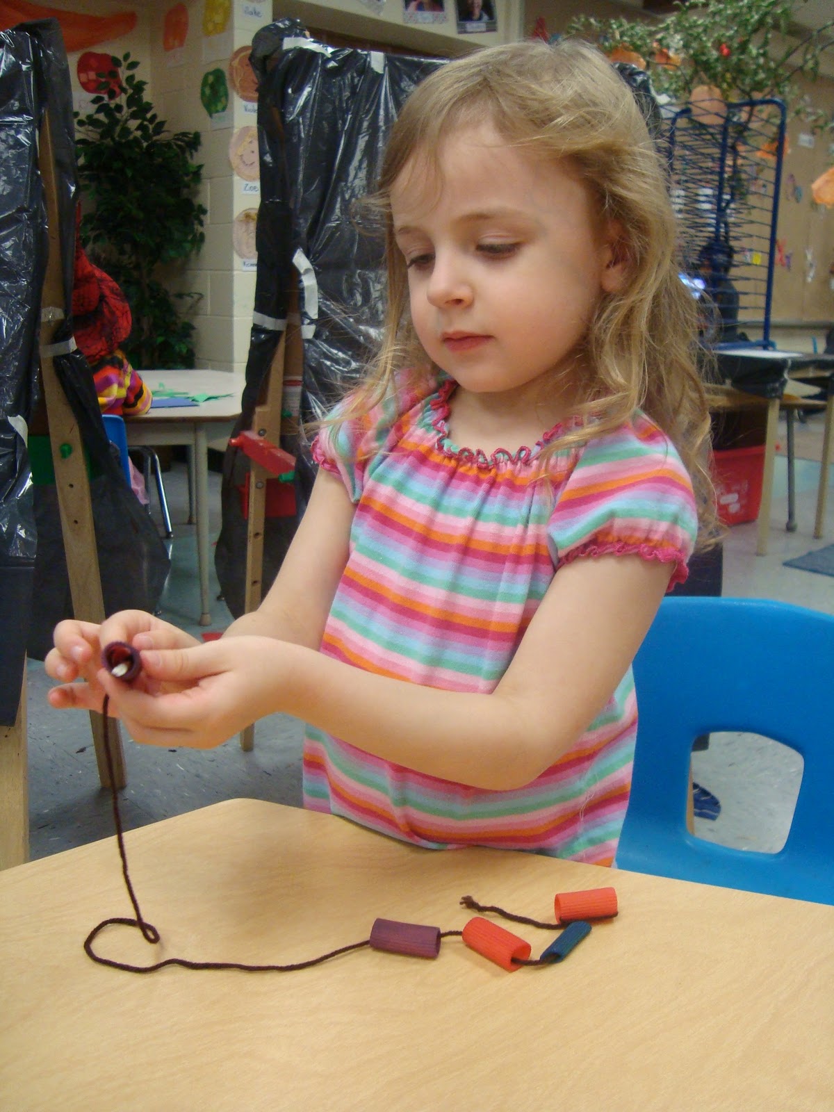 Playful Learning in the Early Years Coloured Pasta Necklaces