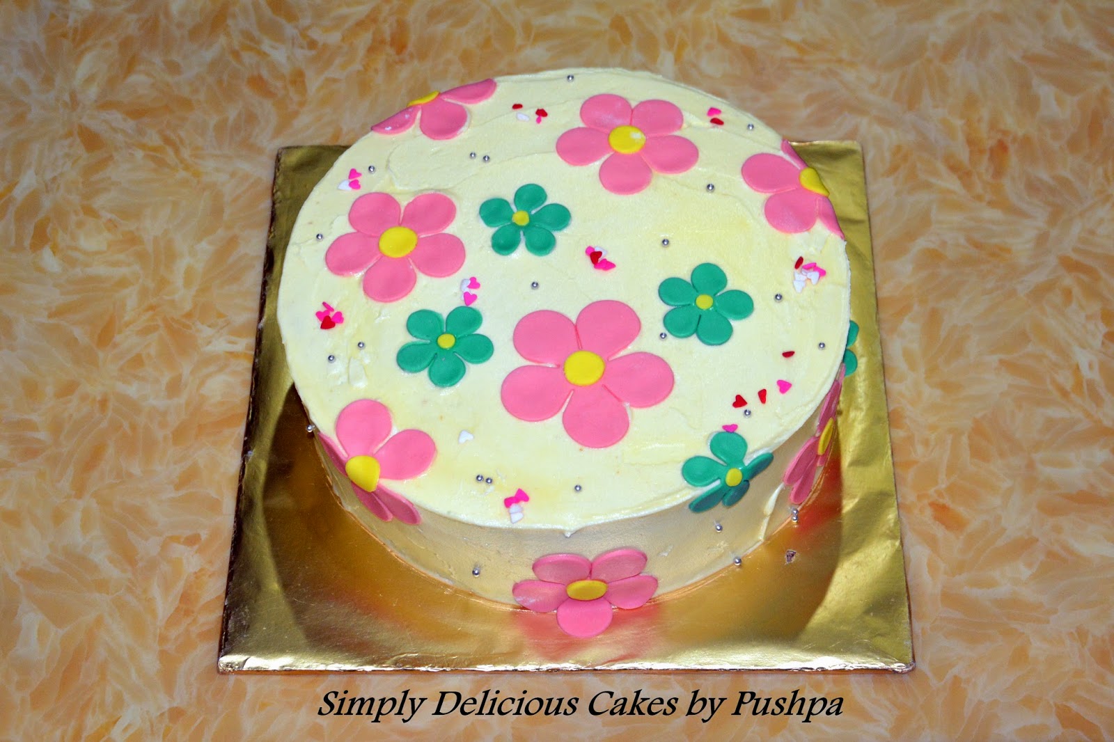 SIMPLY DELICIOUS CAKES: 2D Flower Cake