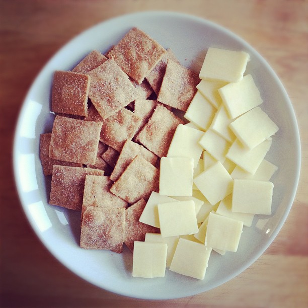 siriously delicious Homemade Wheat Thins