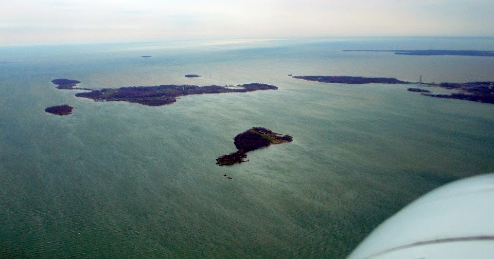 Lagniappe's Lair: Lake Erie oddities: Rattlesnake Island