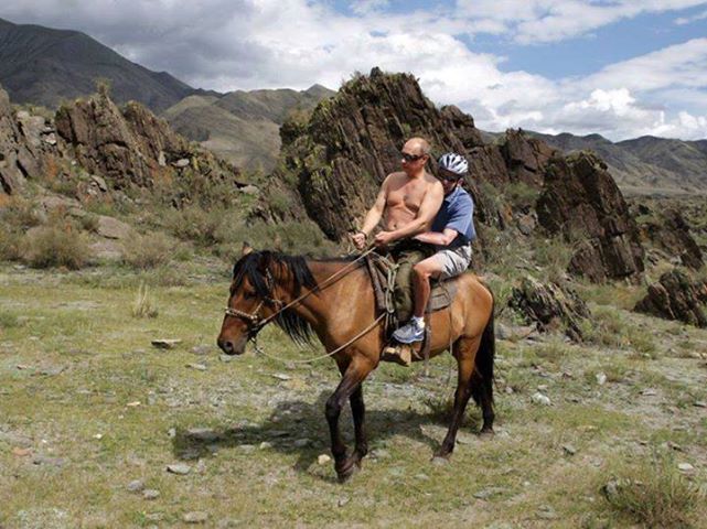 [Image: Obama+Putin+Horse.jpg]