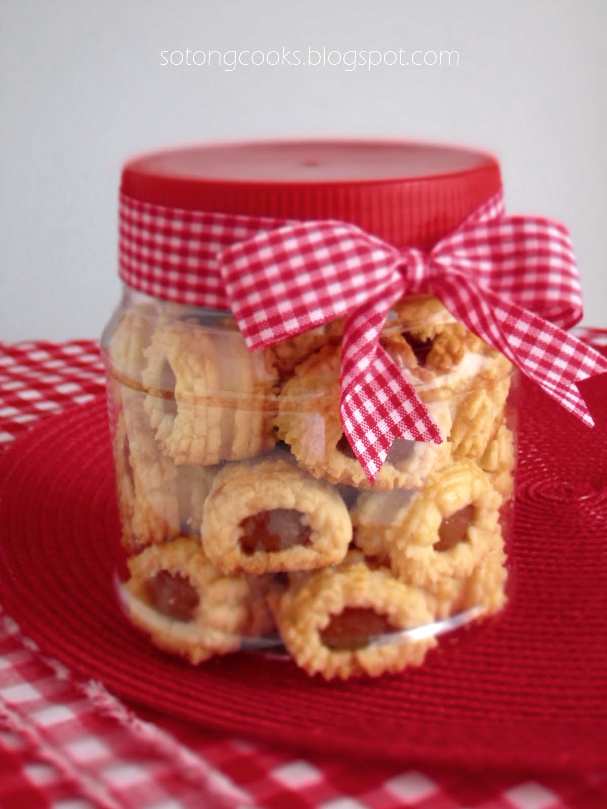 Sotong Cooks - Cooking it my way!: Chinese New Year Cookies Galore