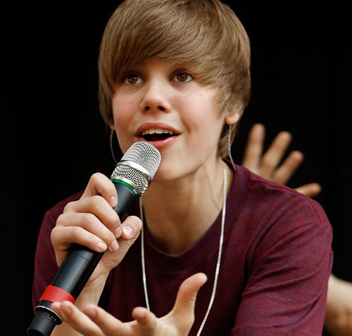 new justin bieber 2011 pictures. new justin bieber songs 2011.
