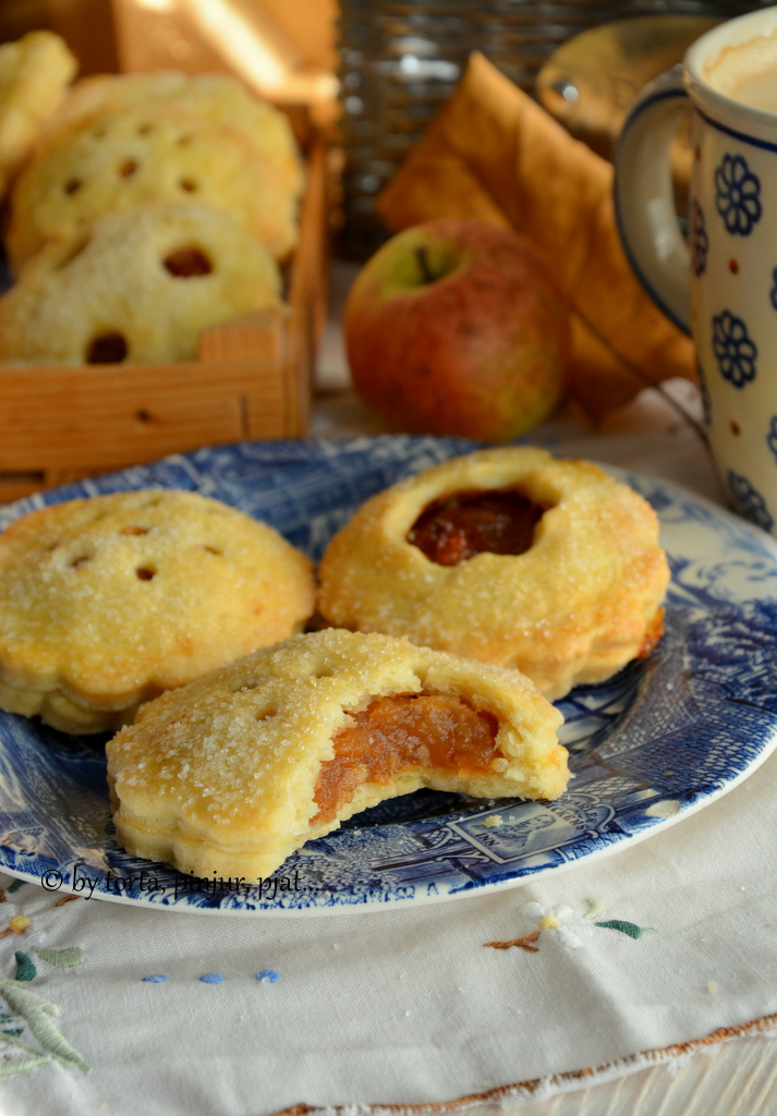 torta, pinjur, pjat... Pocket Apple pie