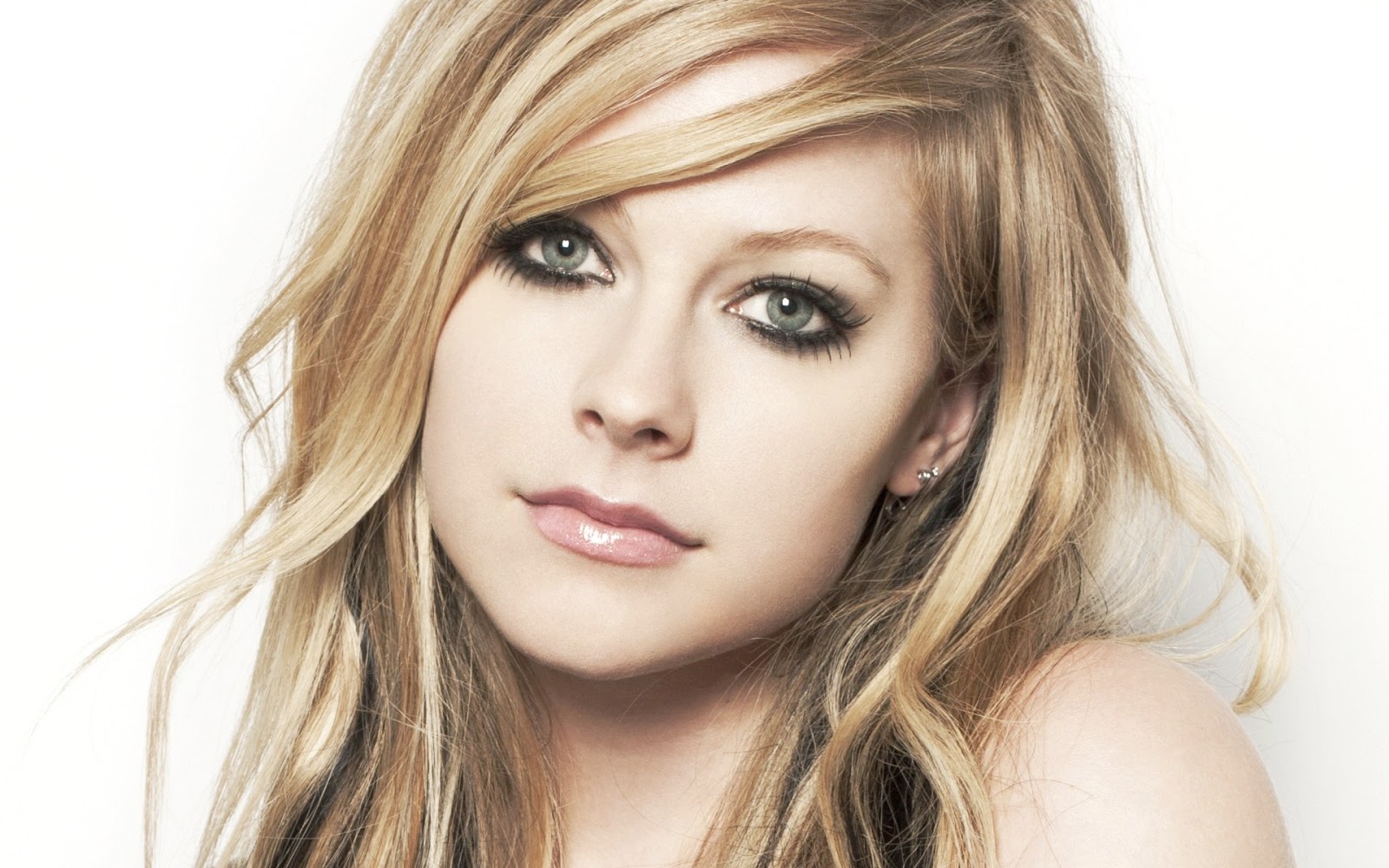 Avril Lavigne HairStyles (Women HairStyles) Women Hair Styles Collection