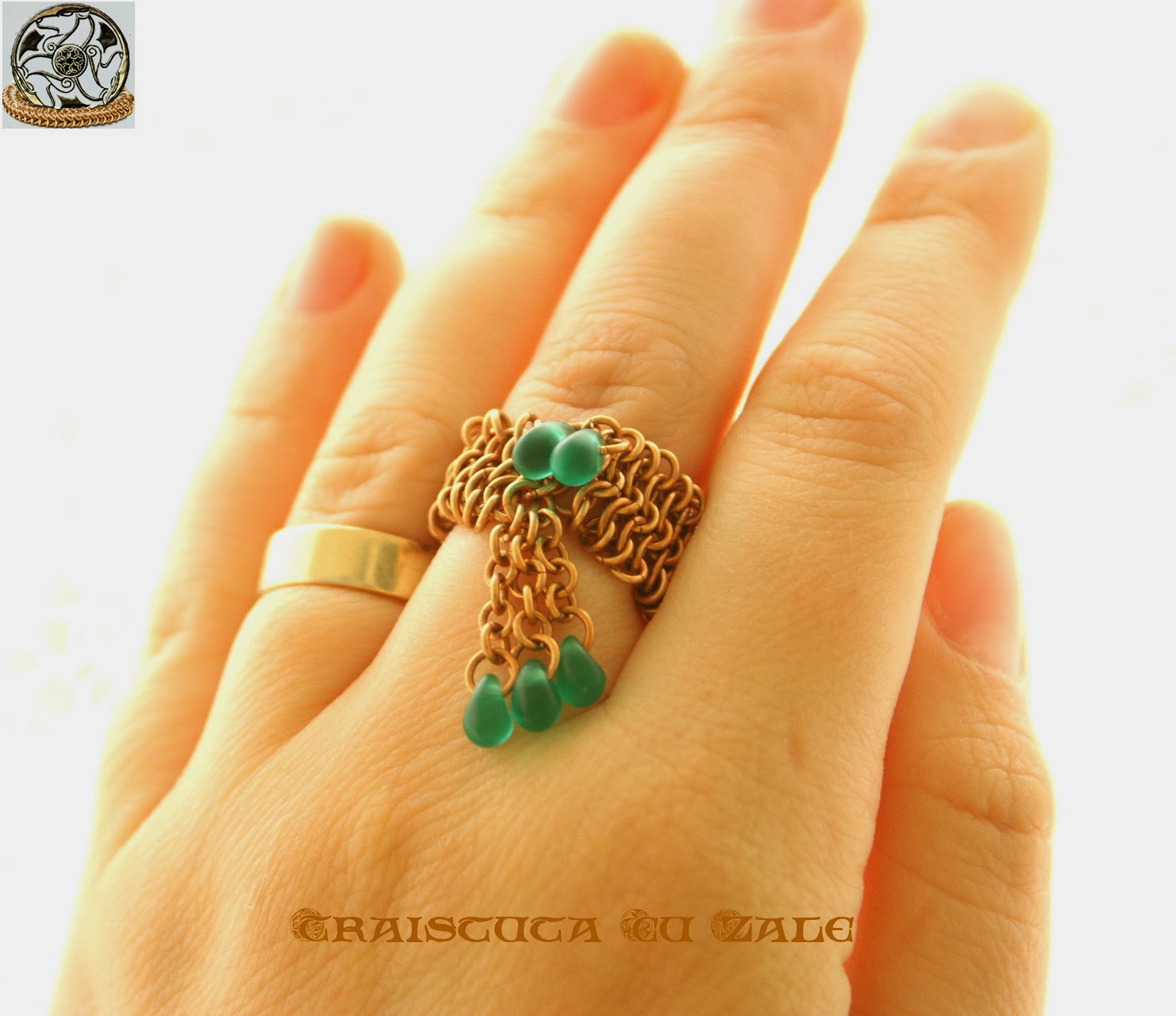 Trăistuţa cu zale ”Bronze and Emerald” Chainmaille Ring
