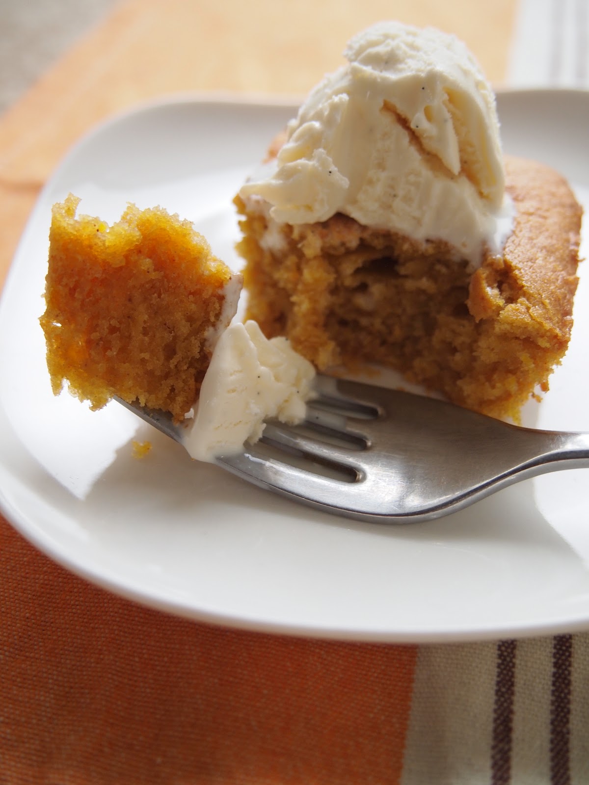 Green Banana サワークリームパンプキンブレッド