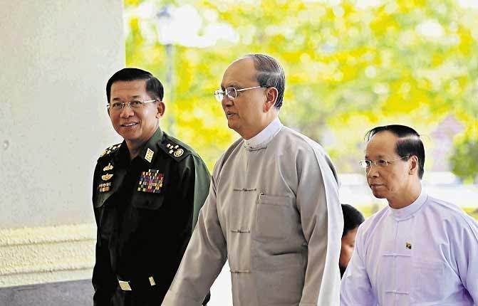 ဗိုလ္ထက္မင္း – ျငိမ္းခ်မ္းေရးျမတ္နိုးရင္ တပ္မေတာ္သားမ်ားကို ဘာေၾကာင့္ အဓမၼ စစ္တိုက္ခိုင္းေနရတာလဲ? – ၃