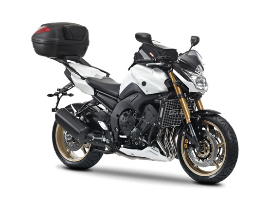 Yamaha FZ8 2011_b.jpg