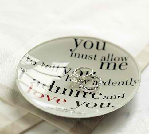Symbols of Love Lovely way to photograph the engagement ring and wedding Symbols of Love Lovely way to photograph the engagement ring and wedding