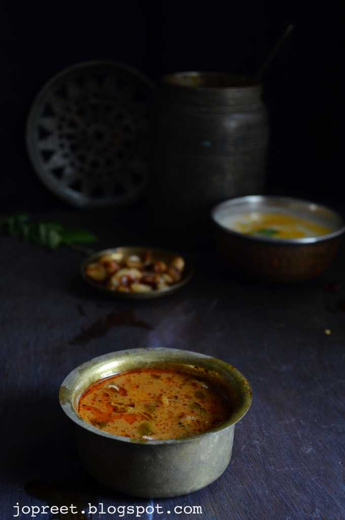 Karuvadu Konda Kadalai Kuzhambu (Dry/Salt Fish & ChickPeas Curry