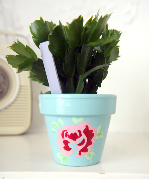 DIY Painted Terracota Plant Pot | Mothers Day Gift Idea Flower+painted+shabby+chich+terracotta+flower+pot DIY Painted Terracota Plant Pot | Mothers Day Gift Idea