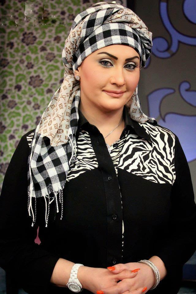 Hot Mujra: Pakistani randi Nargis nanga mujra 2014