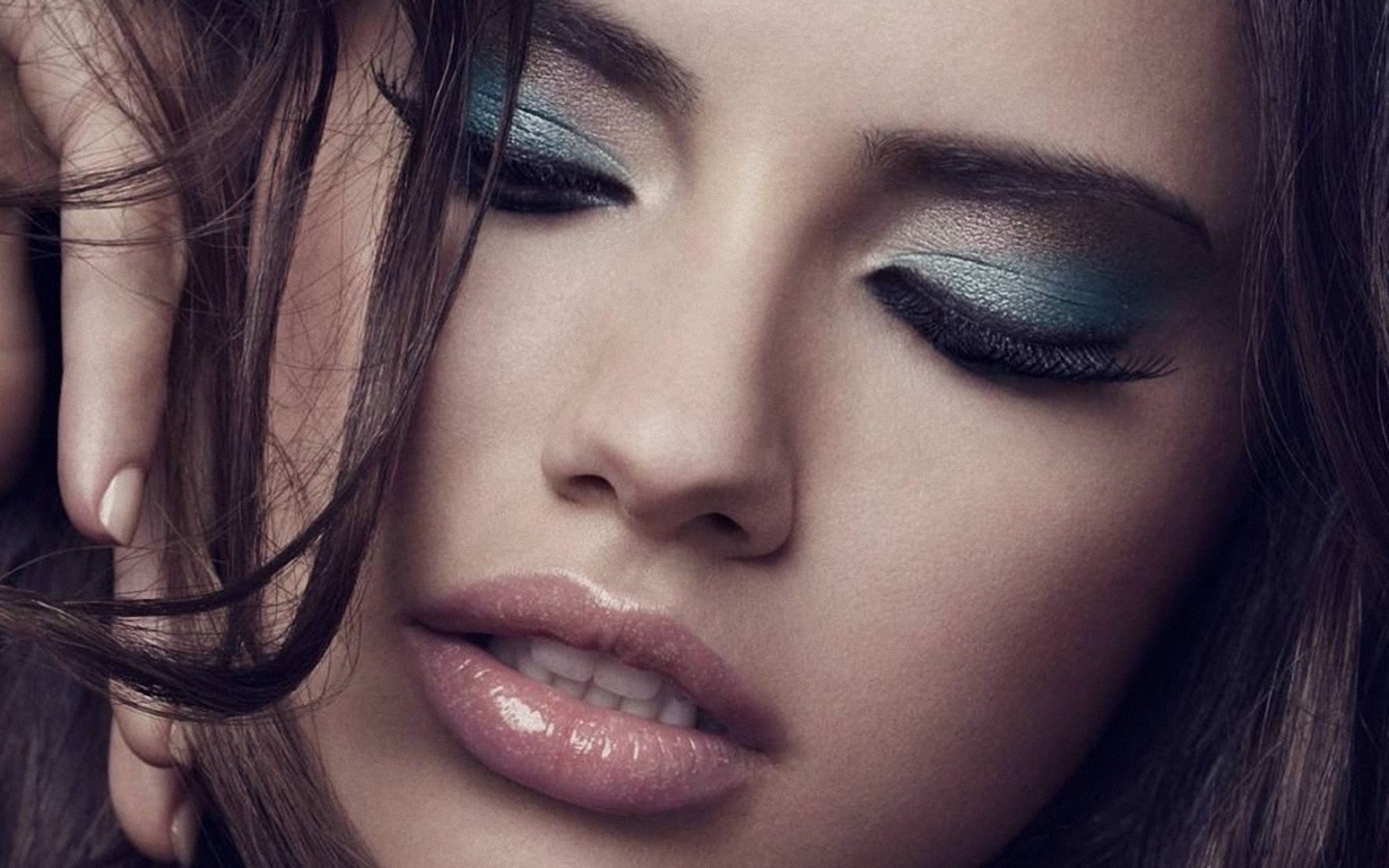 http://2.bp.blogspot.com/-jfQZjSrlUIA/TyQUQEjdcmI/AAAAAAAACjQ/wtnU5UcY-Is/s1600/Adriana-Lima-Wallpapers-Widescreen-3.jpg